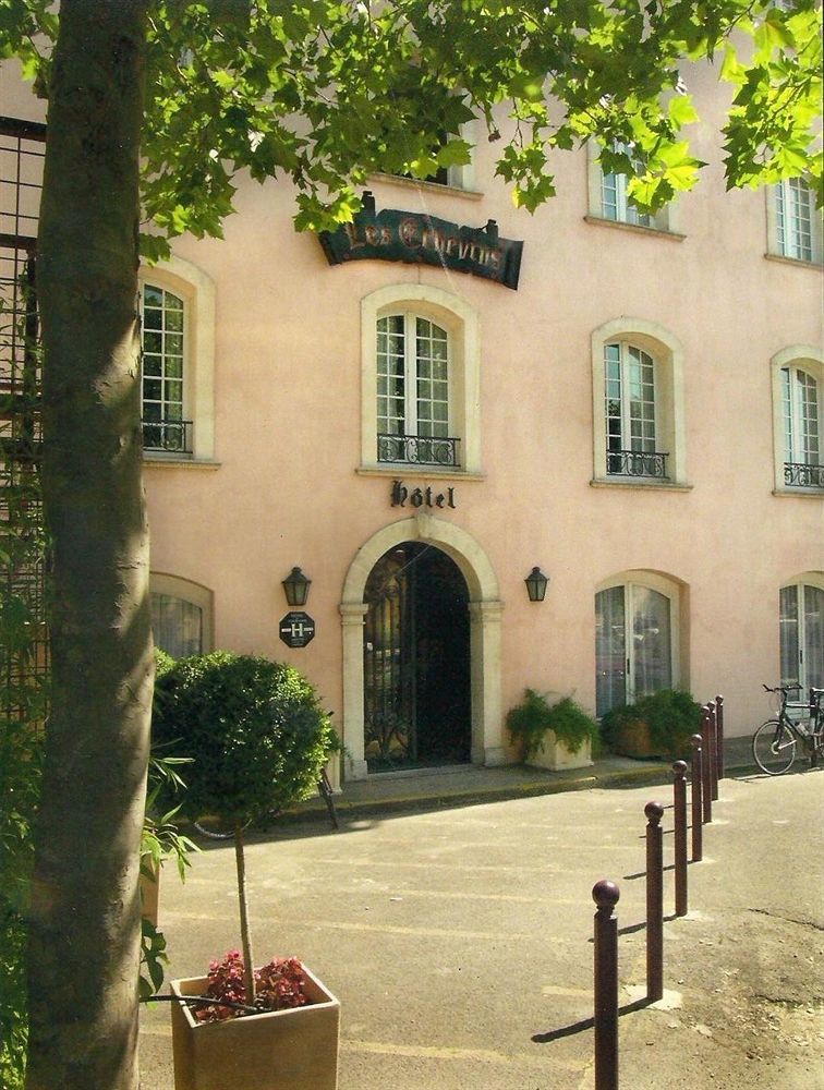 Les Echevins Hotel Tarascon Exterior foto